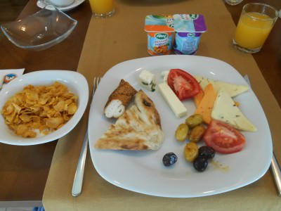 otel senbayrak breakfast buffet adana