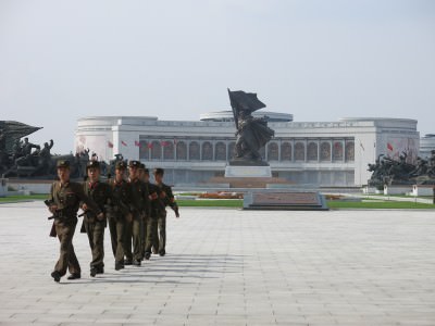 victory statue pyongyang