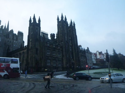 Backpacking in Scotland - exploring Edinburgh, the capital city.