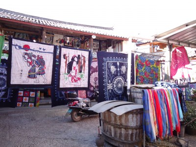 rugs in Shuhe Old Town - a lifestyle of travel