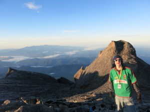 How much does it cost to hike Mount Kinabalu