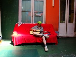 jonny blair playing guitar in montevideo uruguay