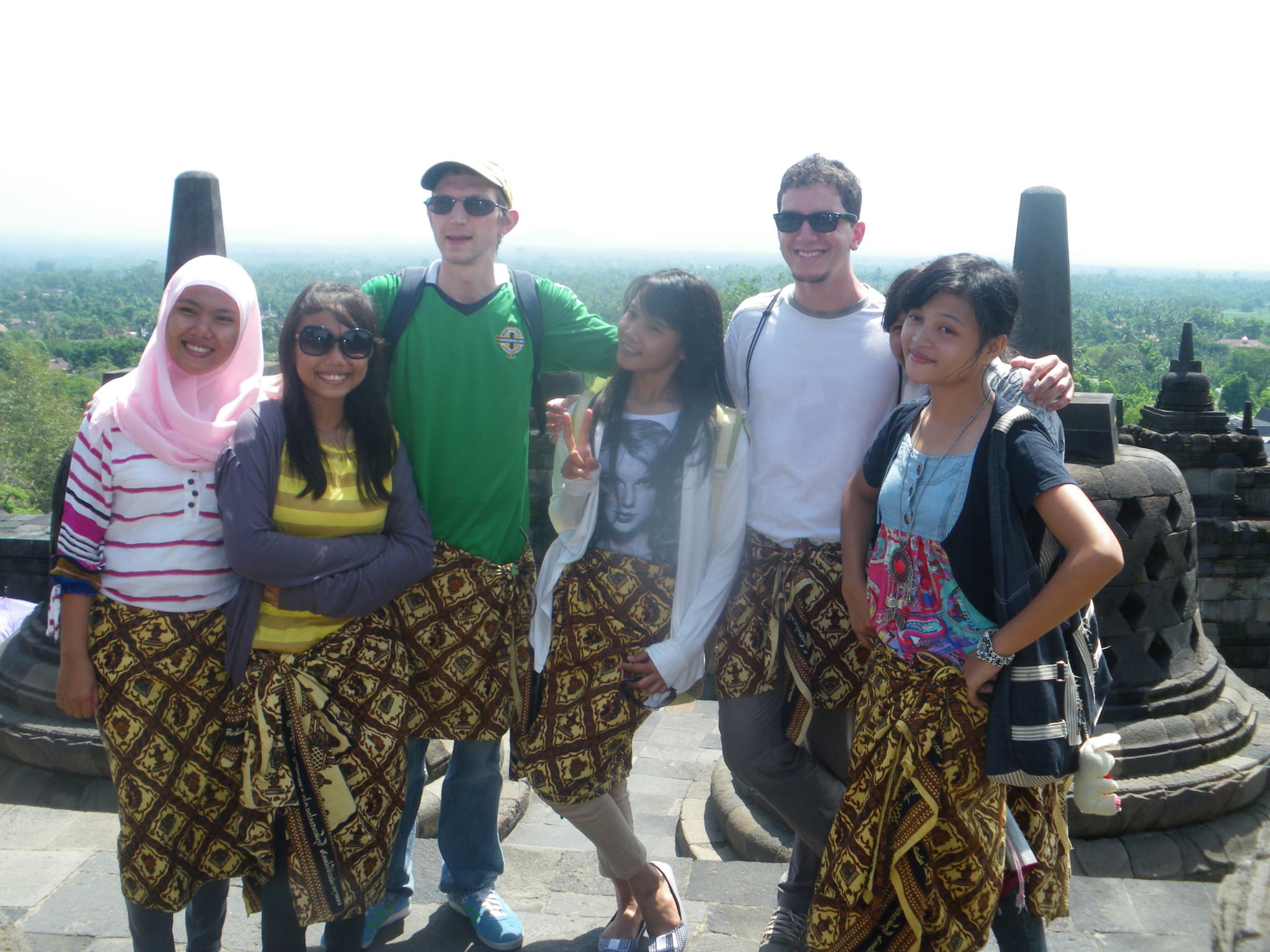 borobudur indonesia backpacking