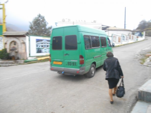 mini bus in vank
