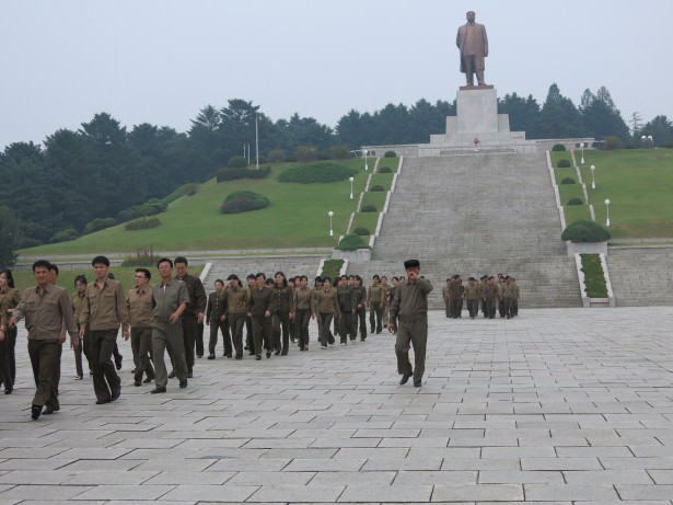 kim il sung monument kaesong