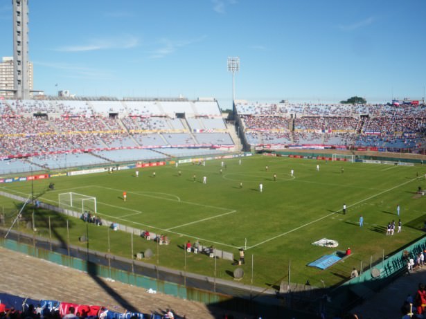 Nacional v. Las Ramplas in the Estadio Centenario.