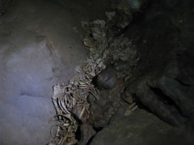 Another image from Ray from inside the caves.