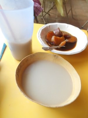 Hat trick in Chalchuapa - Horchata, chilate and comote.