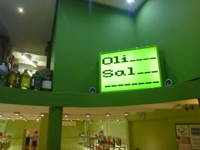 Oli Sal for olive oil tasting