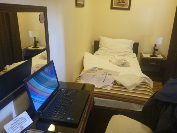 My blogging desk for my chilled out day and night in the capital city.