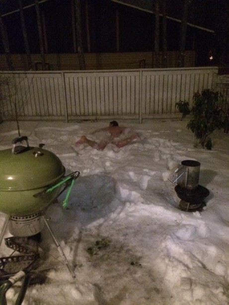 Suomi Sauna and Naked Snow Diving in Jarvenpaa, Finland