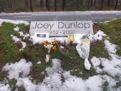 getting to joey dunlop memorial