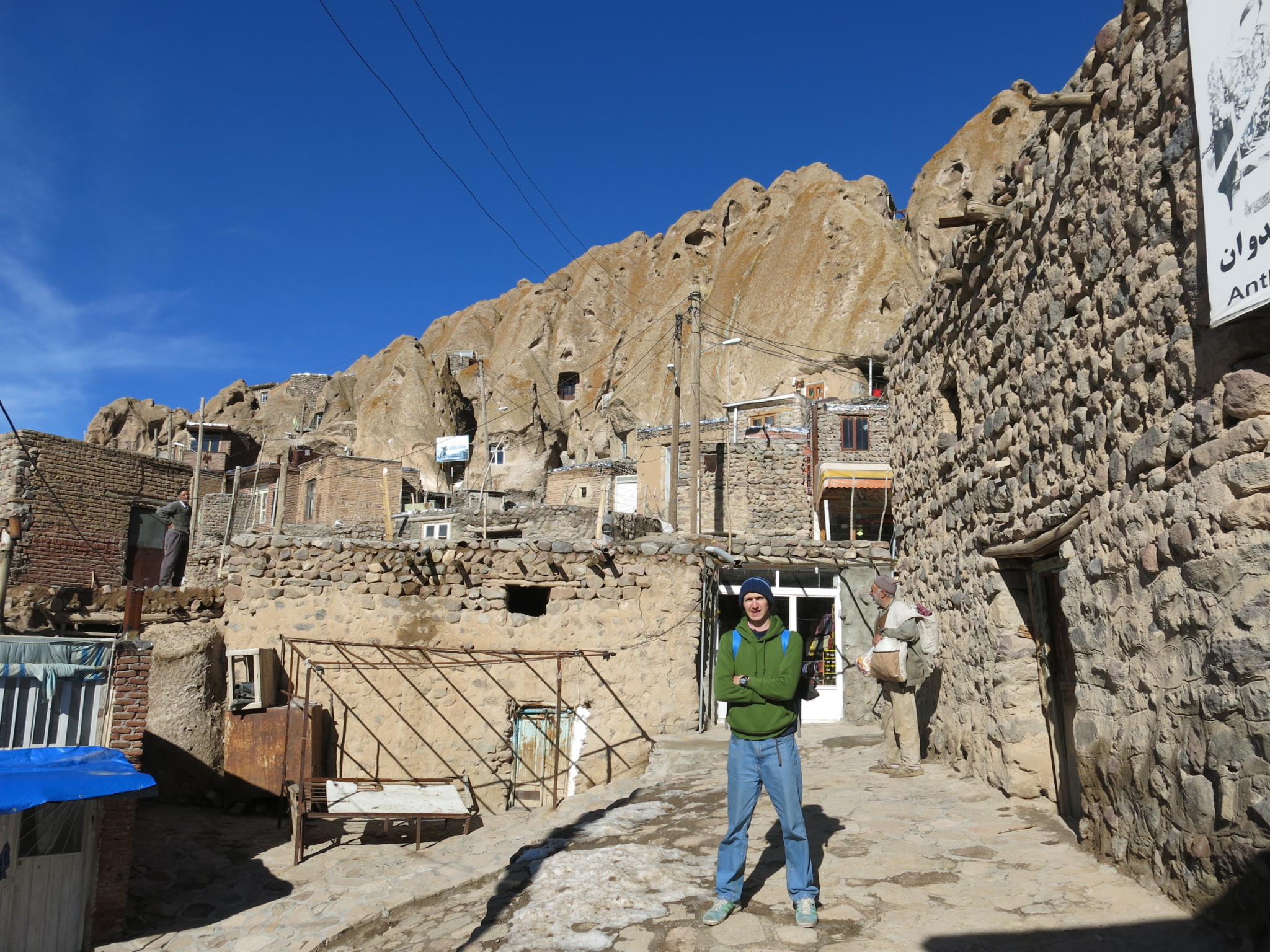 Backpacking in Iran: Visiting Kandovan Cave Town near Osku