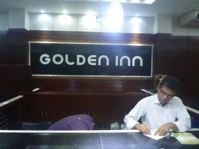 Backpacking in Bangladesh: Staying at the Golden Inn in Chittagong