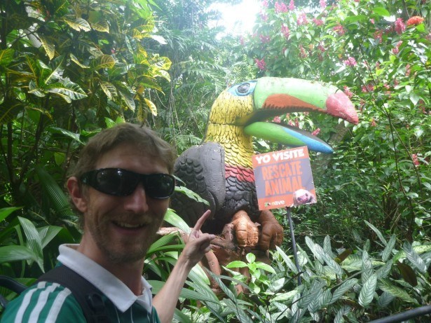 Backpacking in Costa Rica: Snake World, Grecia and Zoo Ave