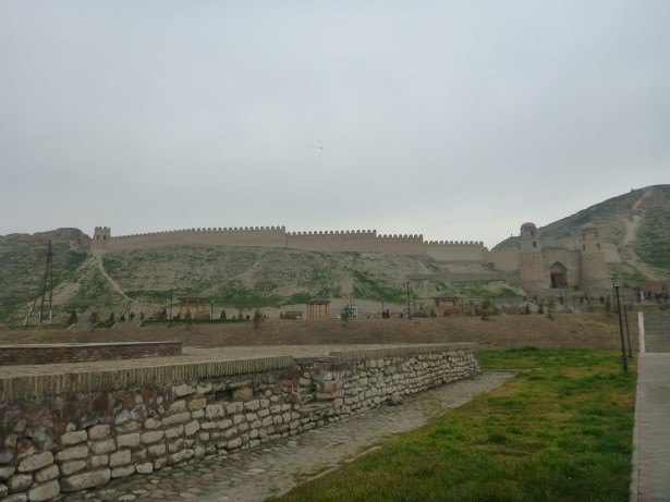 Touring Hisor Fort