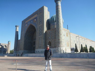 All alone in Samarkand City