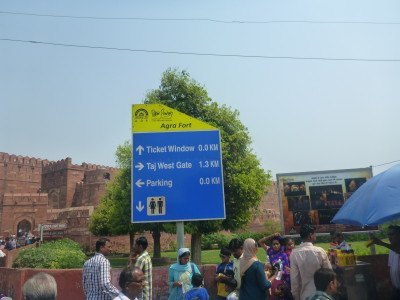 Arrival at Agra Fort