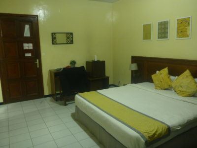 My cosy room at Hotel Baraka in Dowtown Dakar, Senegal