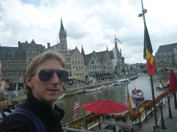 Backpacking in Ghent by day