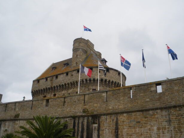 Backpacking In Saint Malo, Brittany: The Time I Stayed In A Hotel Called Hotel!
