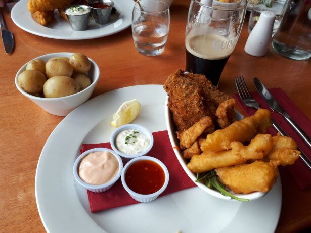 Friday's Featured Food: Lunch At The New Quays, Portavogie, Northern Ireland (The Most Easterly Pub in Ireland)