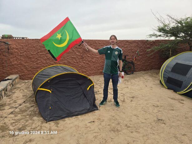 Backpacking In Mauritania 🇲🇷: Camping ⛺️By The Atlantic Ocean 🌊 At Villa Maguela In Nouadhibou