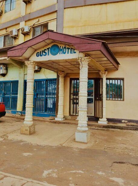 Backpacking in Central African Republic🇨🇫: The ONLY Place To Stay Is The Fantastic Gust Hotel, Bangui