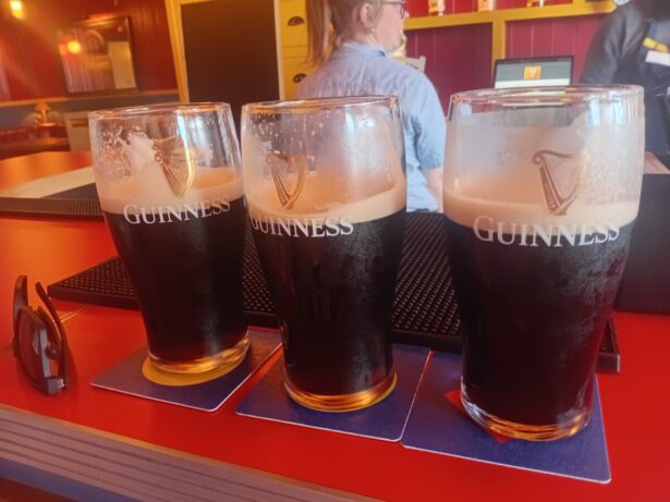 Three cousins all manage the G split in LIDL!!!